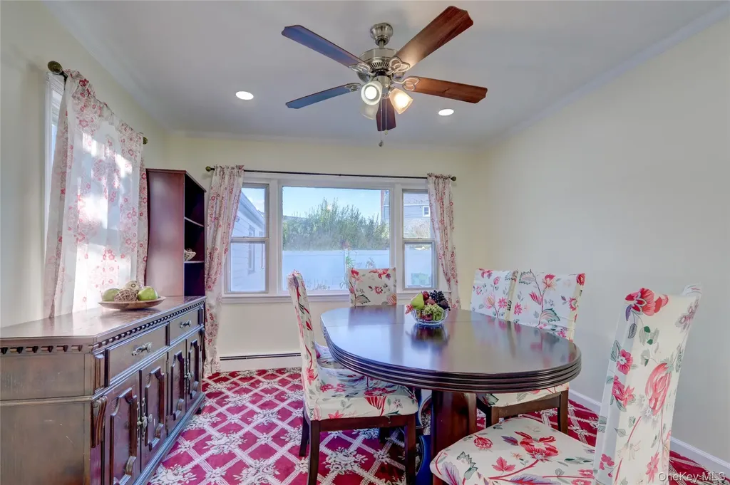 131 Peninsula Boulevard Valley Stream NY 11581
