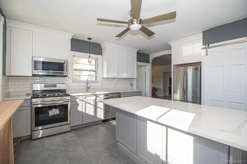 36 Maple Avenue Bay Shore NY 11706