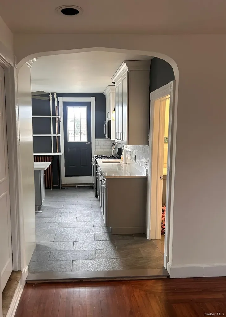 36 Maple Avenue Bay Shore NY 11706
