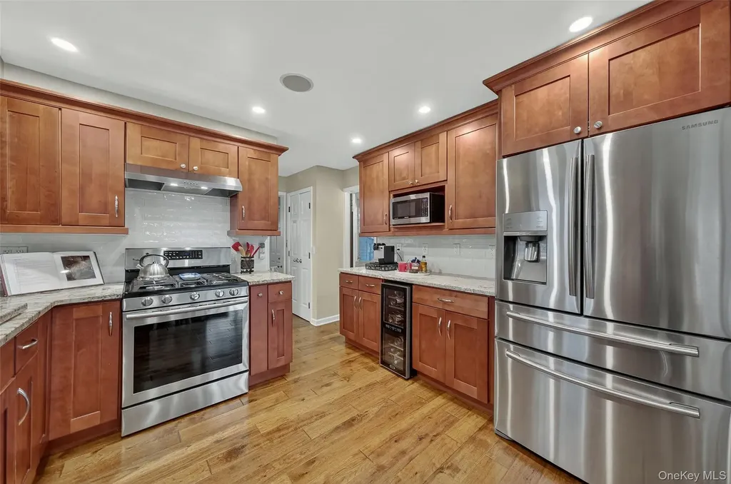 3 Crosshill Road Mahopac NY 10541
