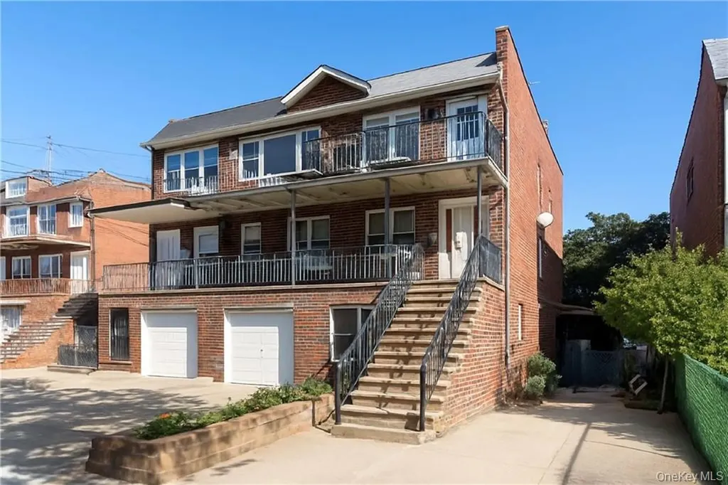 923 E 85th Street Brooklyn NY 11236
