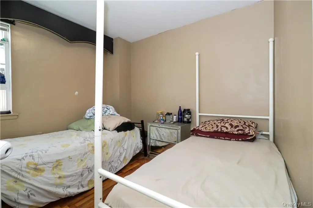 923 E 85th Street Brooklyn NY 11236