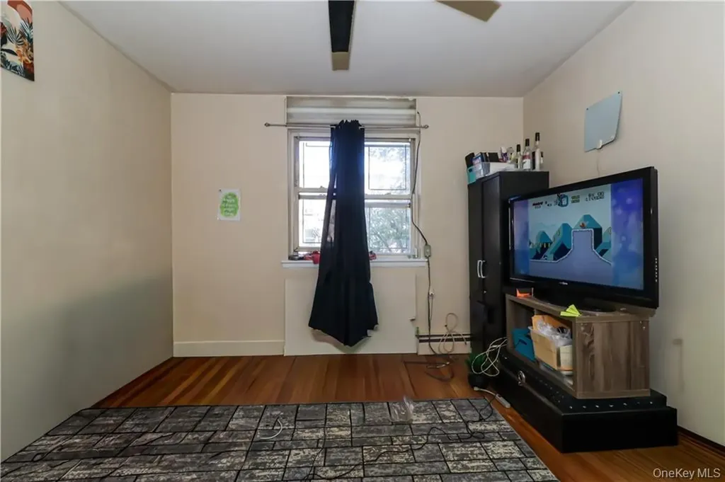 923 E 85th Street Brooklyn NY 11236