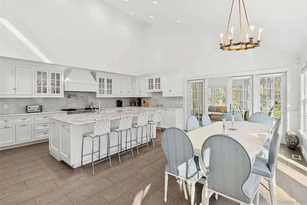 8 East Ridge Court Westhampton NY 11977