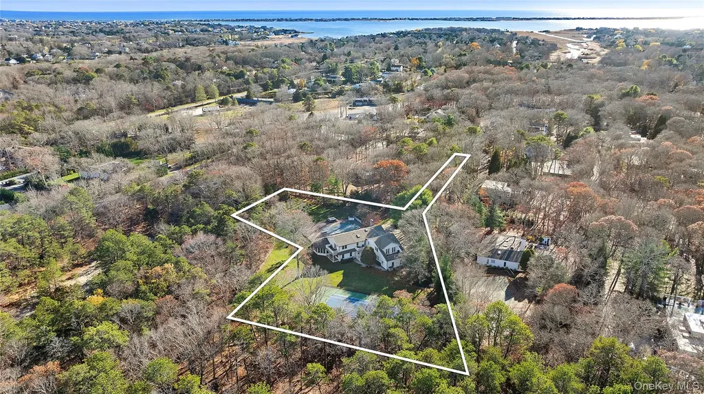 8 East Ridge Court Westhampton NY 11977