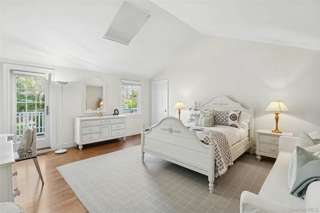8 East Ridge Court Westhampton NY 11977