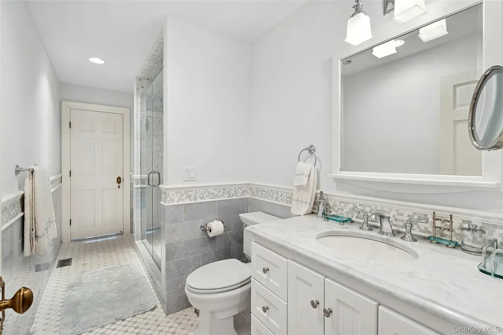 8 East Ridge Court Westhampton NY 11977