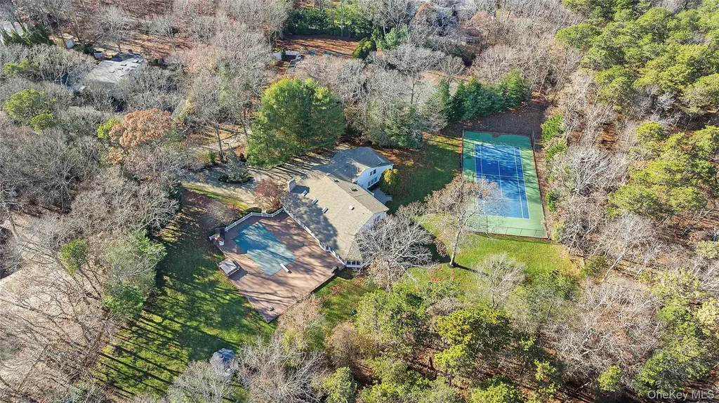 8 East Ridge Court Westhampton NY 11977