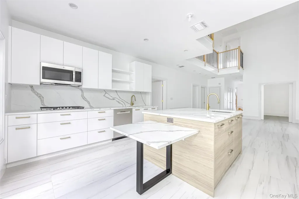 38 Silverwood Circle Suffern NY 10901