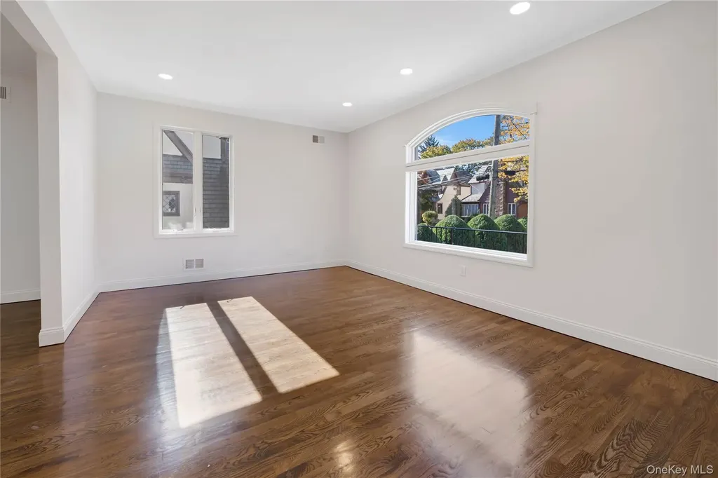 35 Columbia Place Mount Vernon NY 10552
