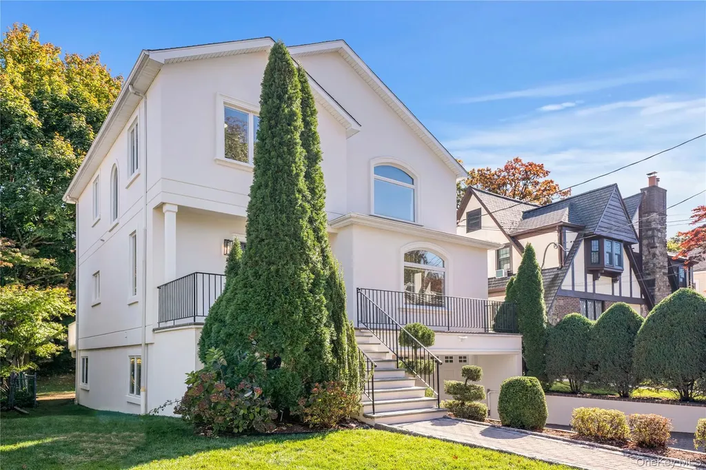 35 Columbia Place Mount Vernon NY 10552