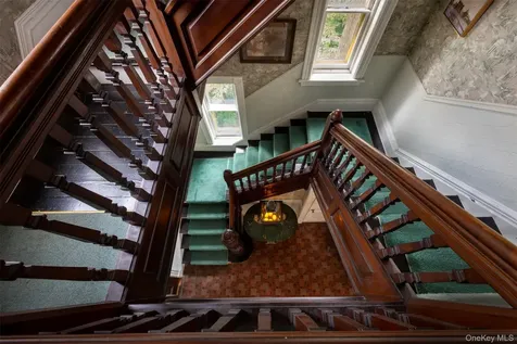 44 W Chestnut Street Kingston NY 12401