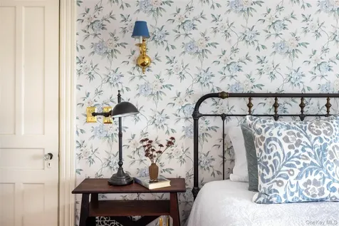 44 W Chestnut Street Kingston NY 12401