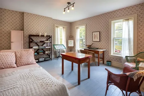 44 W Chestnut Street Kingston NY 12401