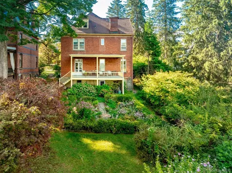 44 W Chestnut Street Kingston NY 12401