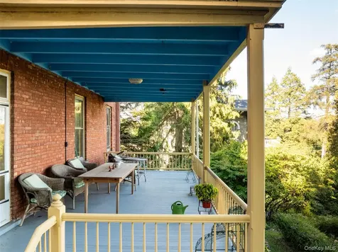 44 W Chestnut Street Kingston NY 12401