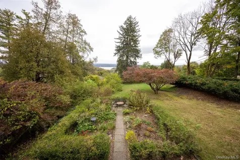 44 W Chestnut Street Kingston NY 12401