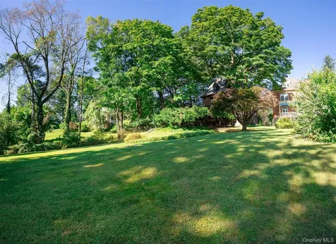 44 W Chestnut Street Kingston NY 12401