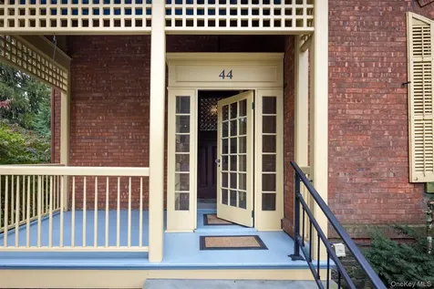 44 W Chestnut Street Kingston NY 12401