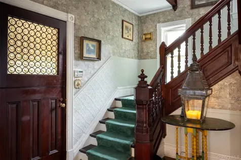 44 W Chestnut Street Kingston NY 12401