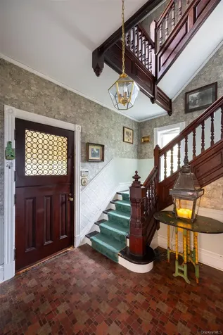 44 W Chestnut Street Kingston NY 12401