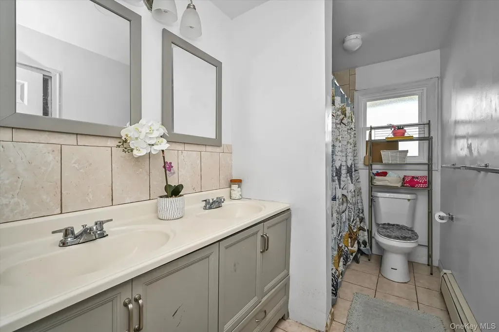 16 E Chestnut Street Central Islip NY 11722