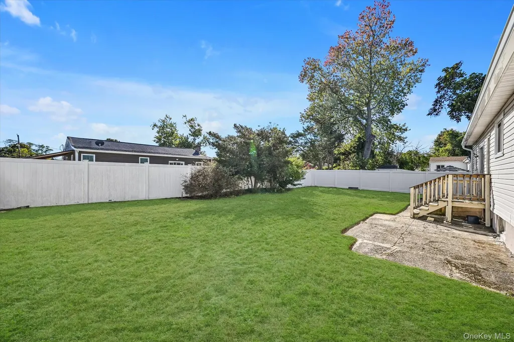 16 E Chestnut Street Central Islip NY 11722