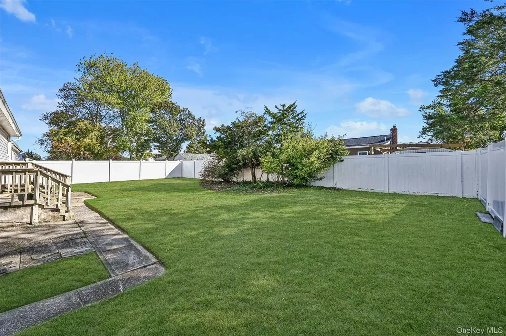 16 E Chestnut Street Central Islip NY 11722