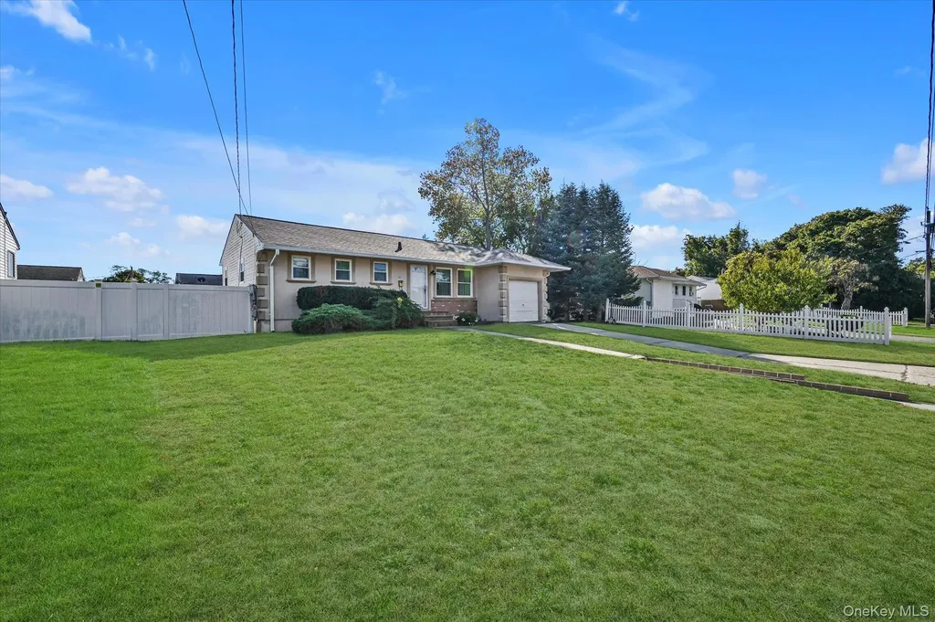 16 E Chestnut Street Central Islip NY 11722