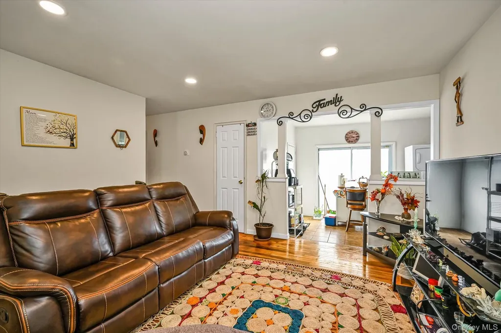 16 E Chestnut Street Central Islip NY 11722