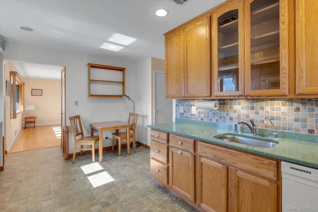 29 Adelphi Road Hicksville NY 11801