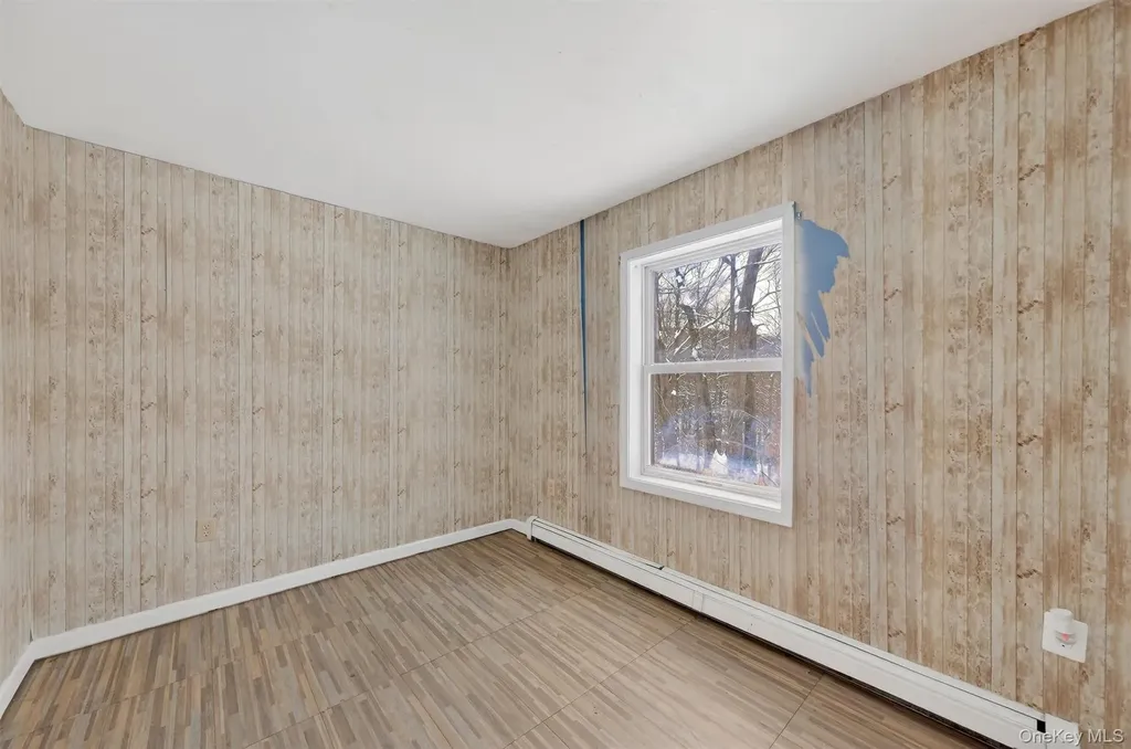 11 Park Lane Holmes NY 12531