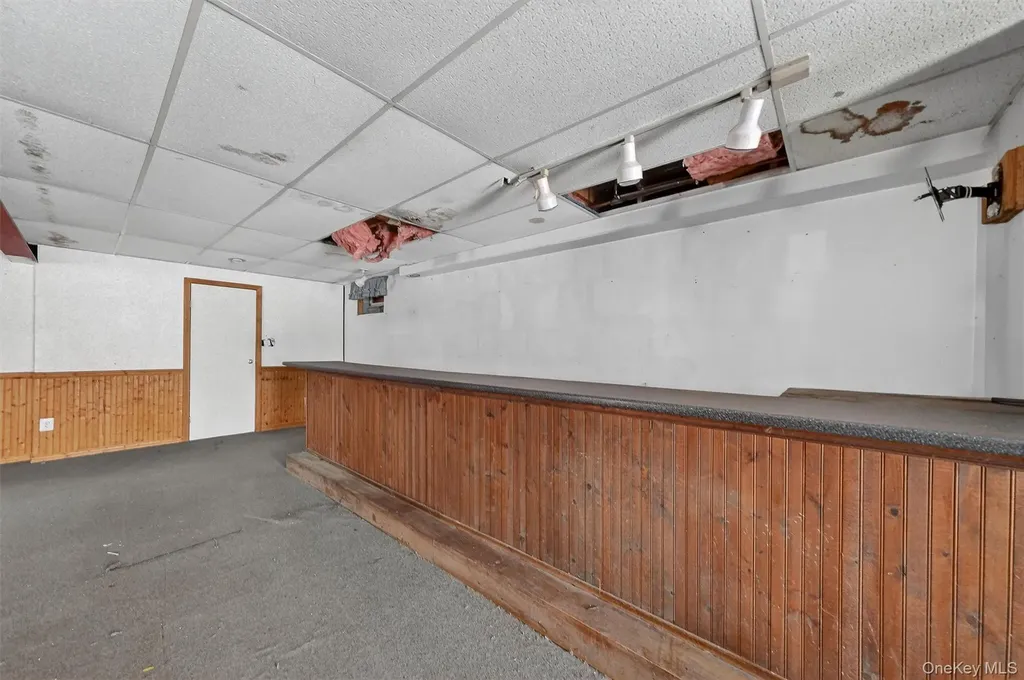 11 Park Lane Holmes NY 12531