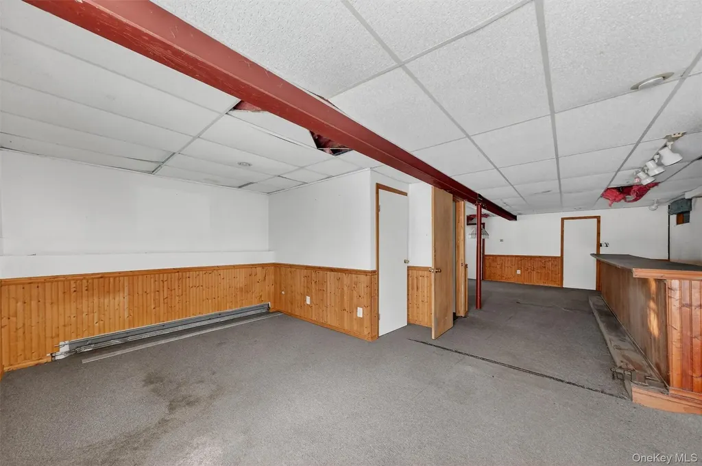 11 Park Lane Holmes NY 12531