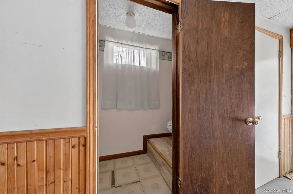 11 Park Lane Holmes NY 12531