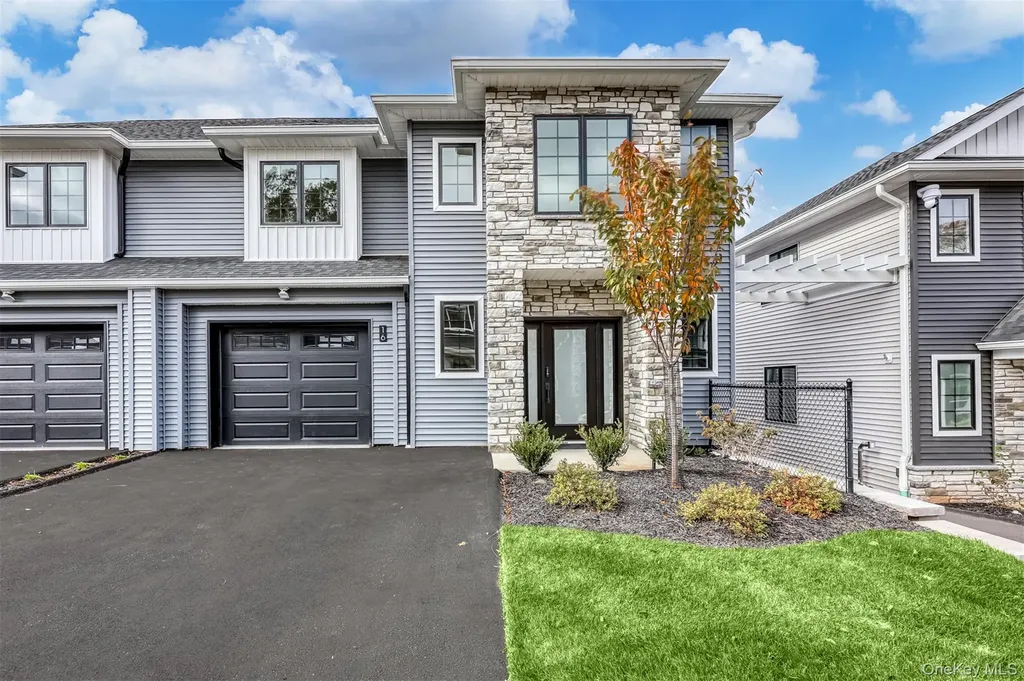 16 Silverwood Circle Suffern NY 10901