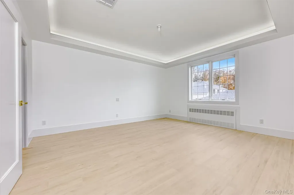 16 Silverwood Circle Suffern NY 10901