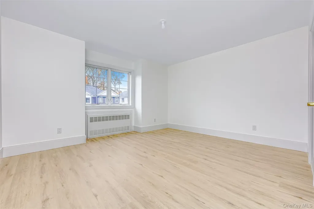 16 Silverwood Circle Suffern NY 10901