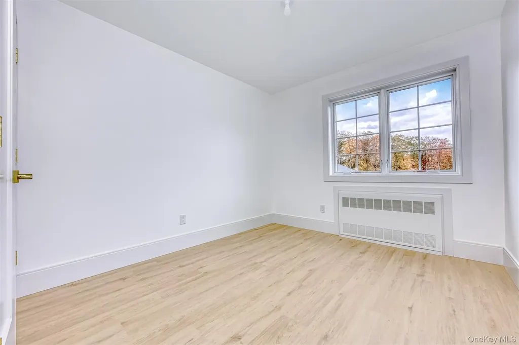 16 Silverwood Circle Suffern NY 10901