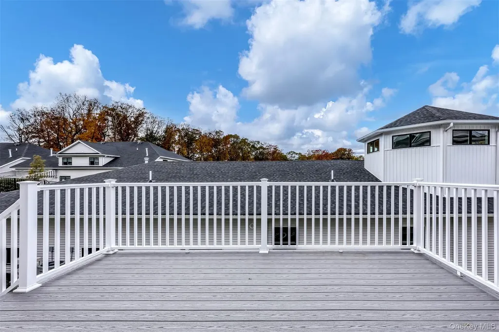 16 Silverwood Circle Suffern NY 10901