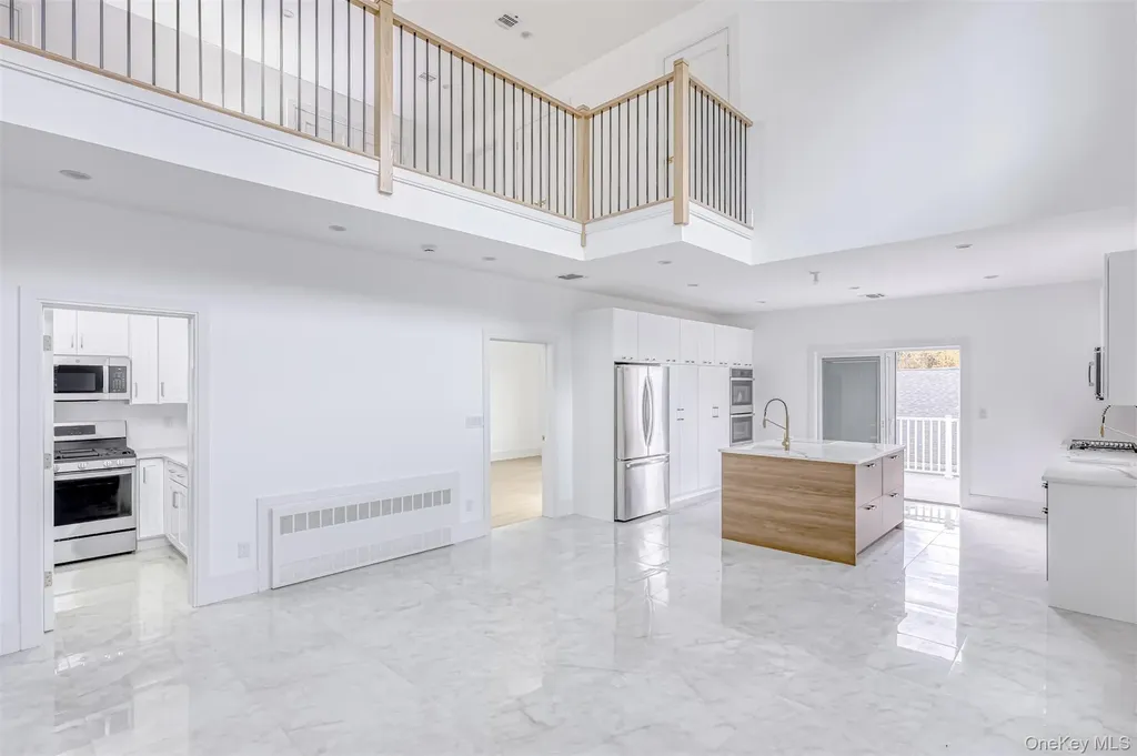 16 Silverwood Circle Suffern NY 10901