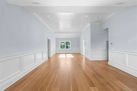 5 Michaels Way Westhampton Beach NY 11978