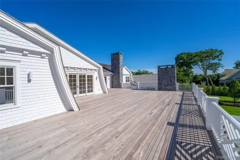 5 Michaels Way Westhampton Beach NY 11978