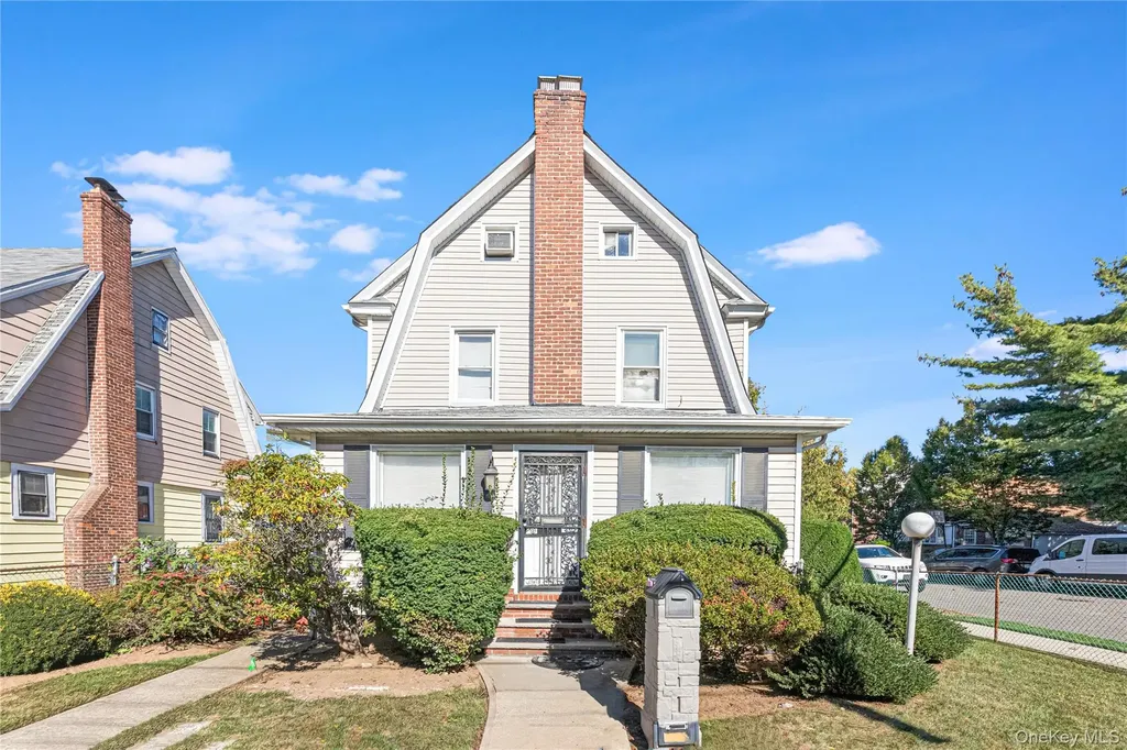 208-17 100th Avenue Queens Village NY 11429