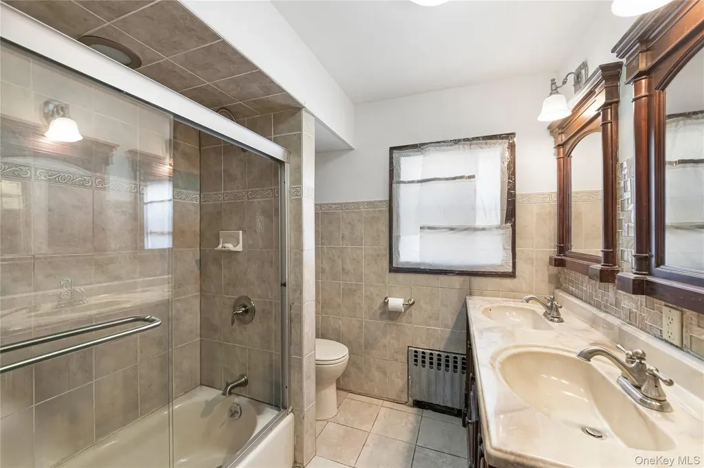 208-17 100th Avenue Queens Village NY 11429