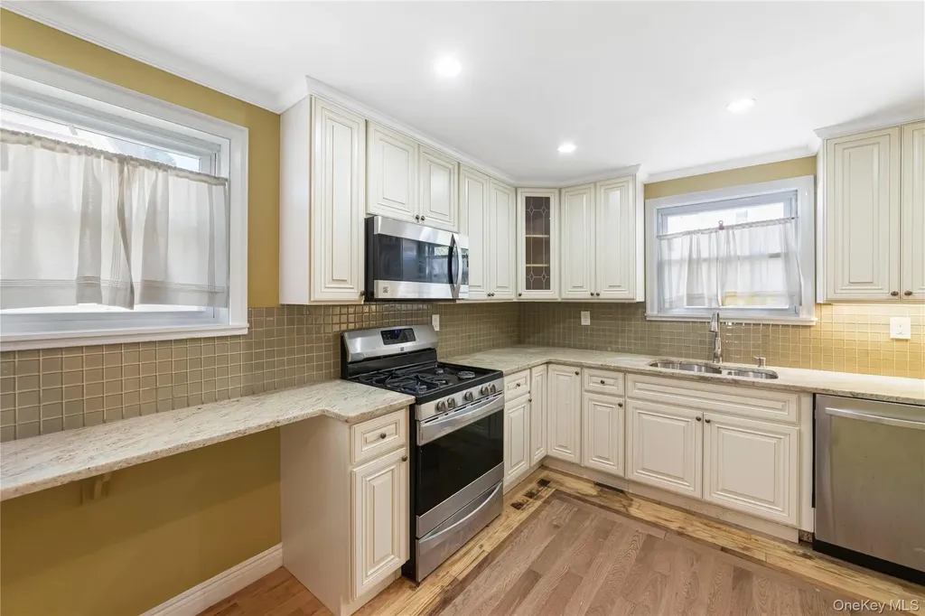 208-17 100th Avenue Queens Village NY 11429