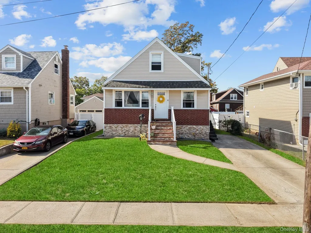 310 Miller Avenue Freeport NY 11520