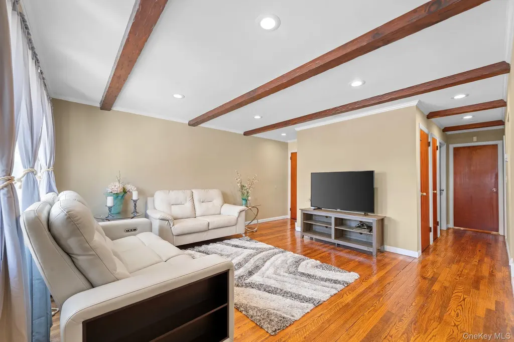 310 Miller Avenue Freeport NY 11520