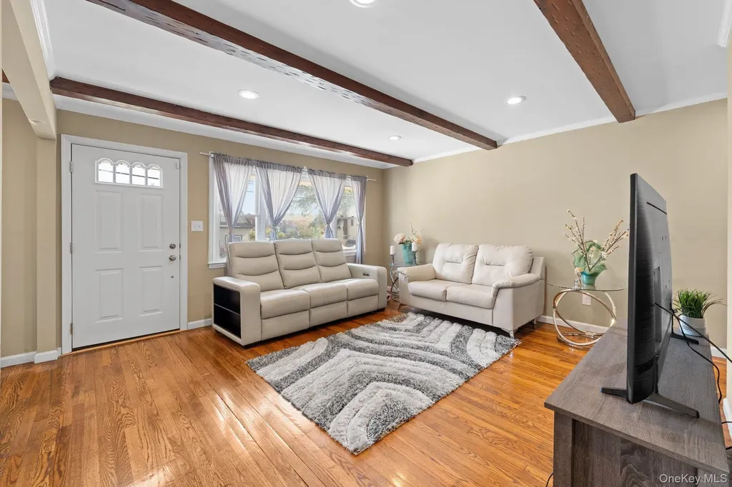 310 Miller Avenue Freeport NY 11520