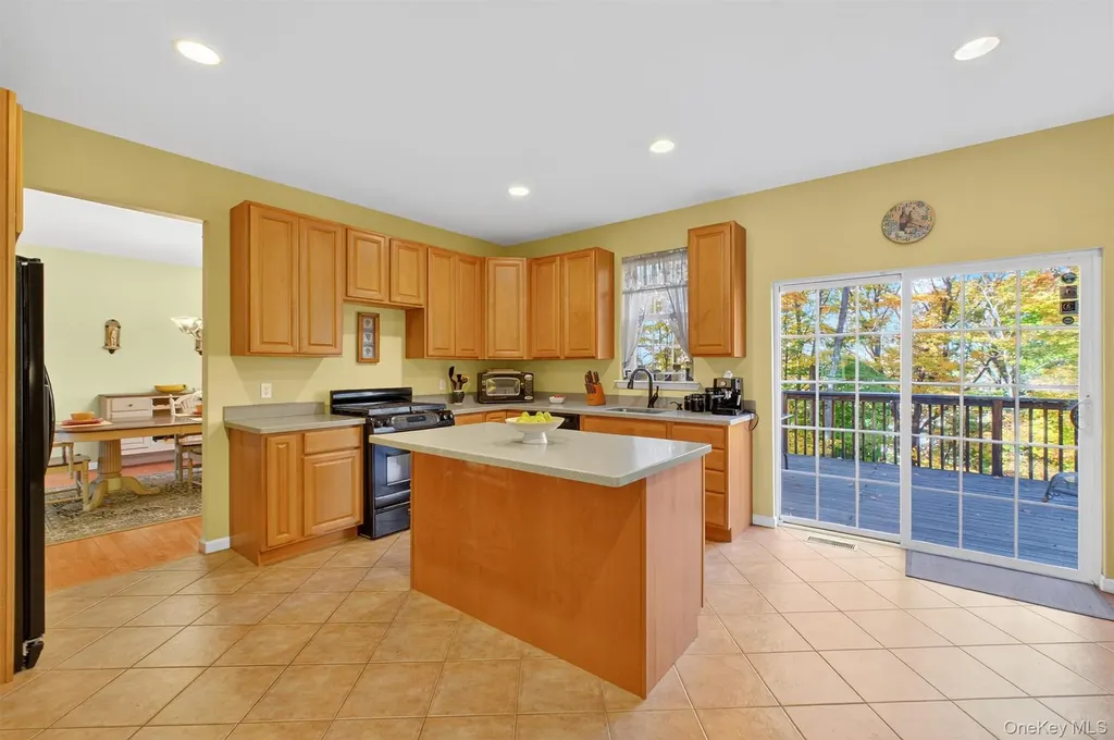 1356 Longview Avenue Peekskill NY 10566